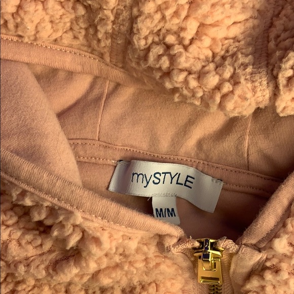 Sherpa pink jacket - Picture 3 of 3